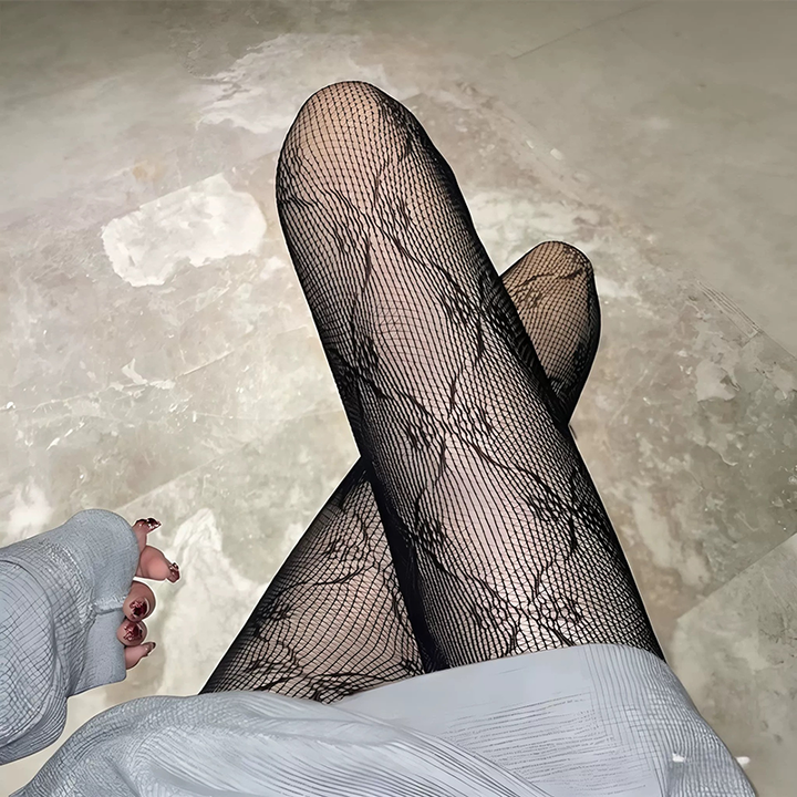 Cut-out bow-detail tights