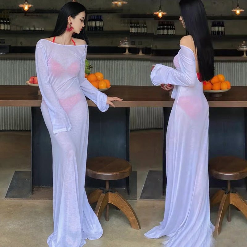 Backless long-sleeved cover-up dress
