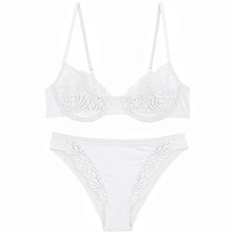 Ultra-thin, non-padded lace bra and panty set