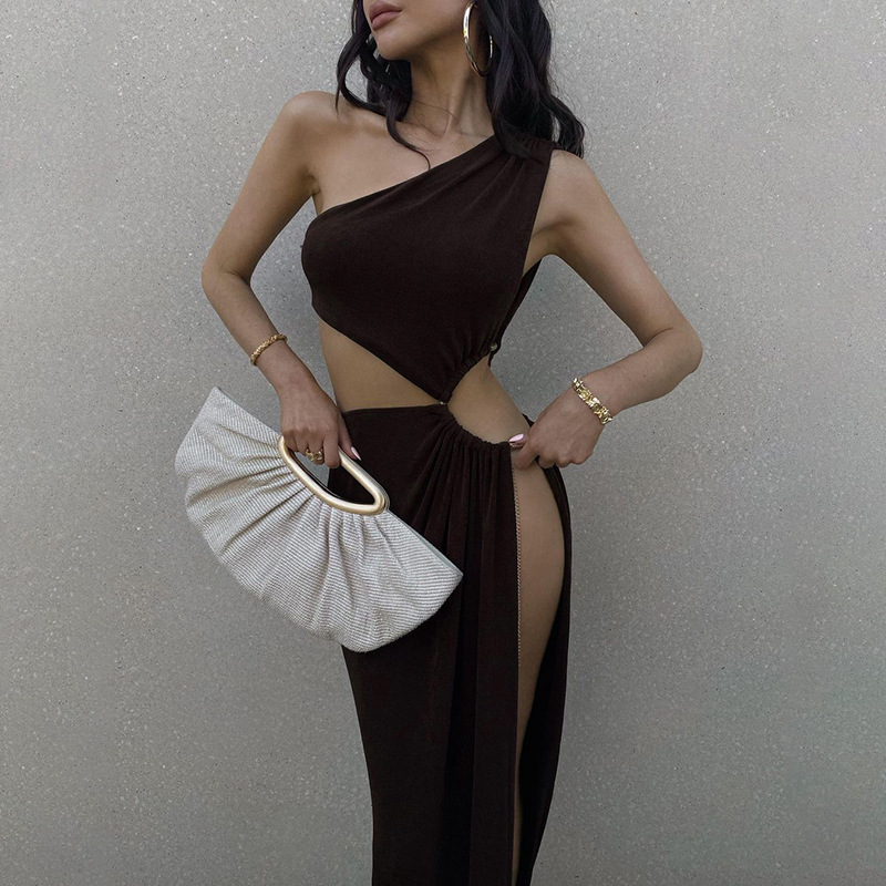 One-shoulder cut-out dress with a high slit