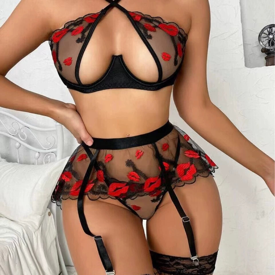 Sexy women's mesh rose embroidery three-point hanging three-piece suit