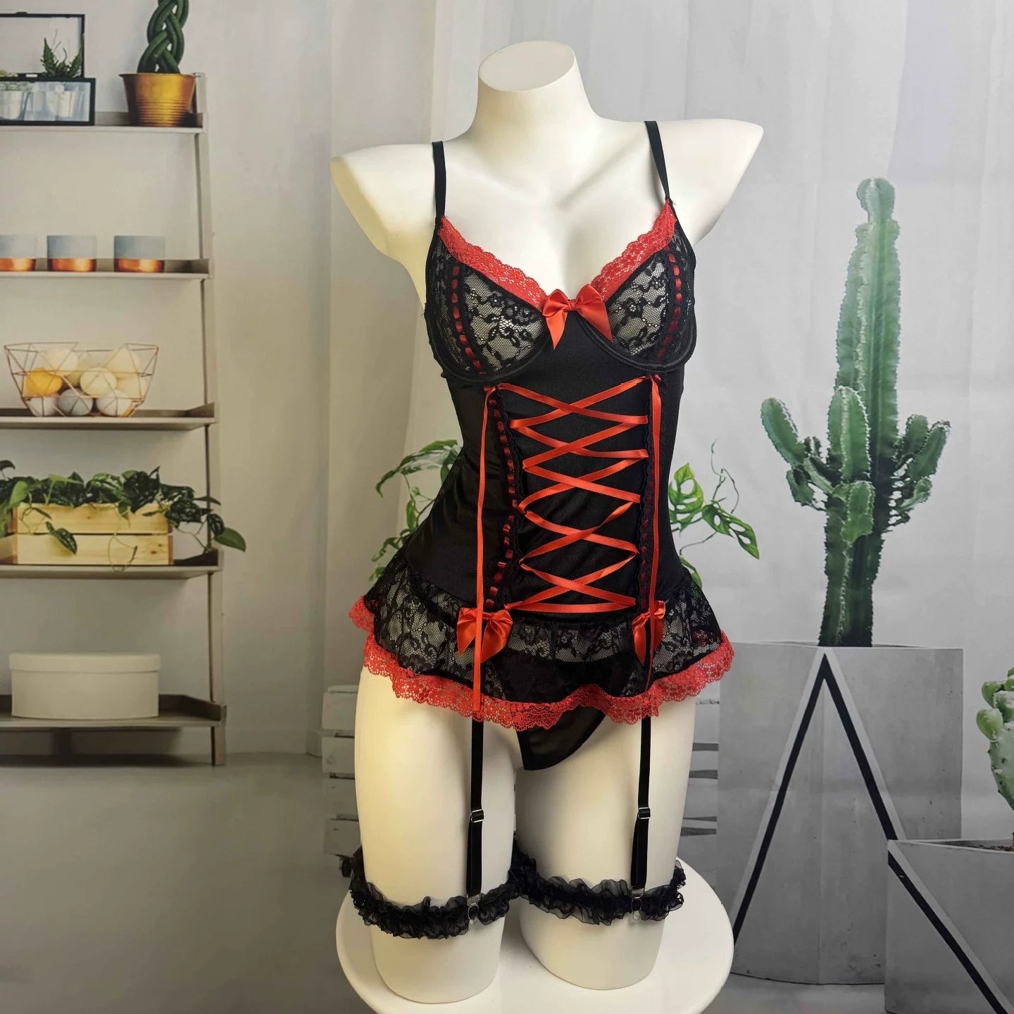 Sexy lace bow leg-length jumpsuit