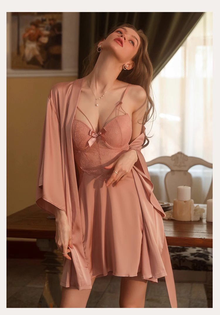Women's Silk-like Lace Backless Chemise  Sexy & High-End Sleepwear